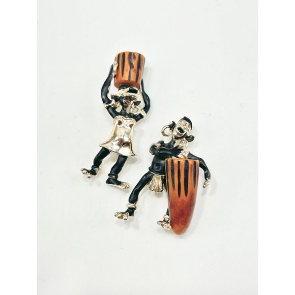 Vintage African Drummers Pins Set Of 2 Charles F. Worth Bakelite Instruments - Picture 2 of 6
